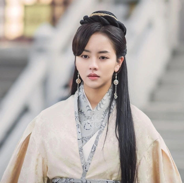 kim so hyun