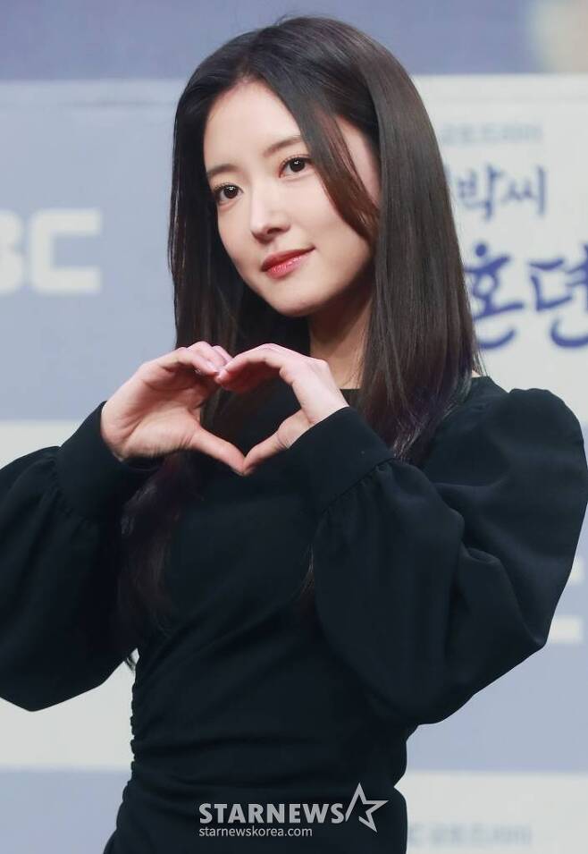 lee se young