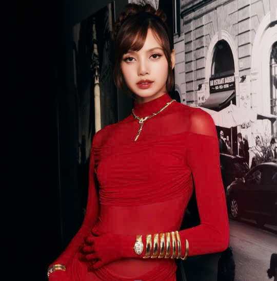 lisa blackpink