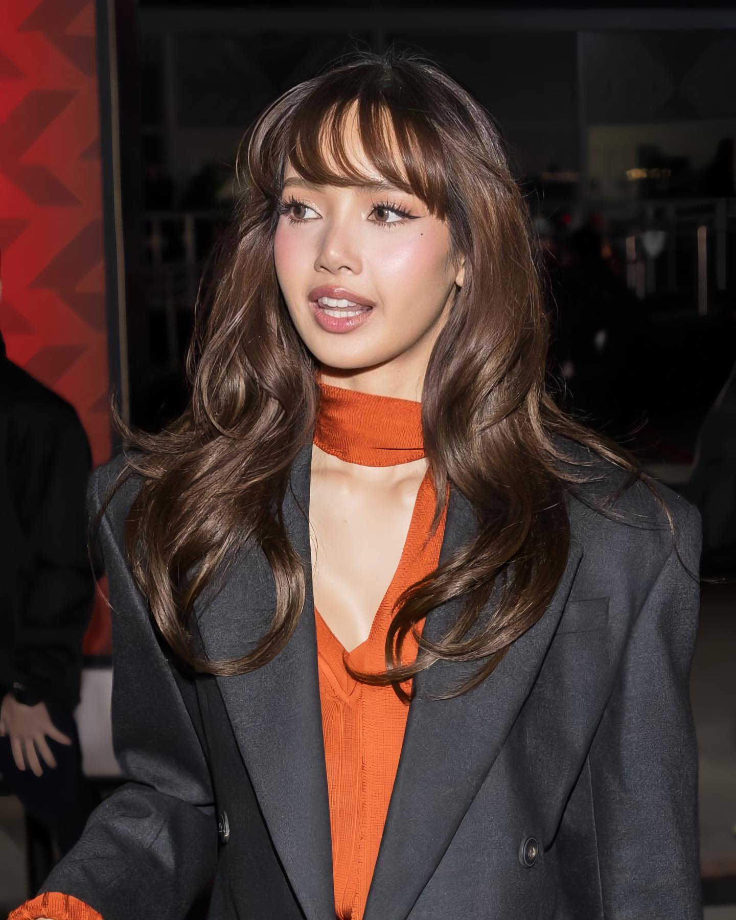 lisa blackpink ferrari