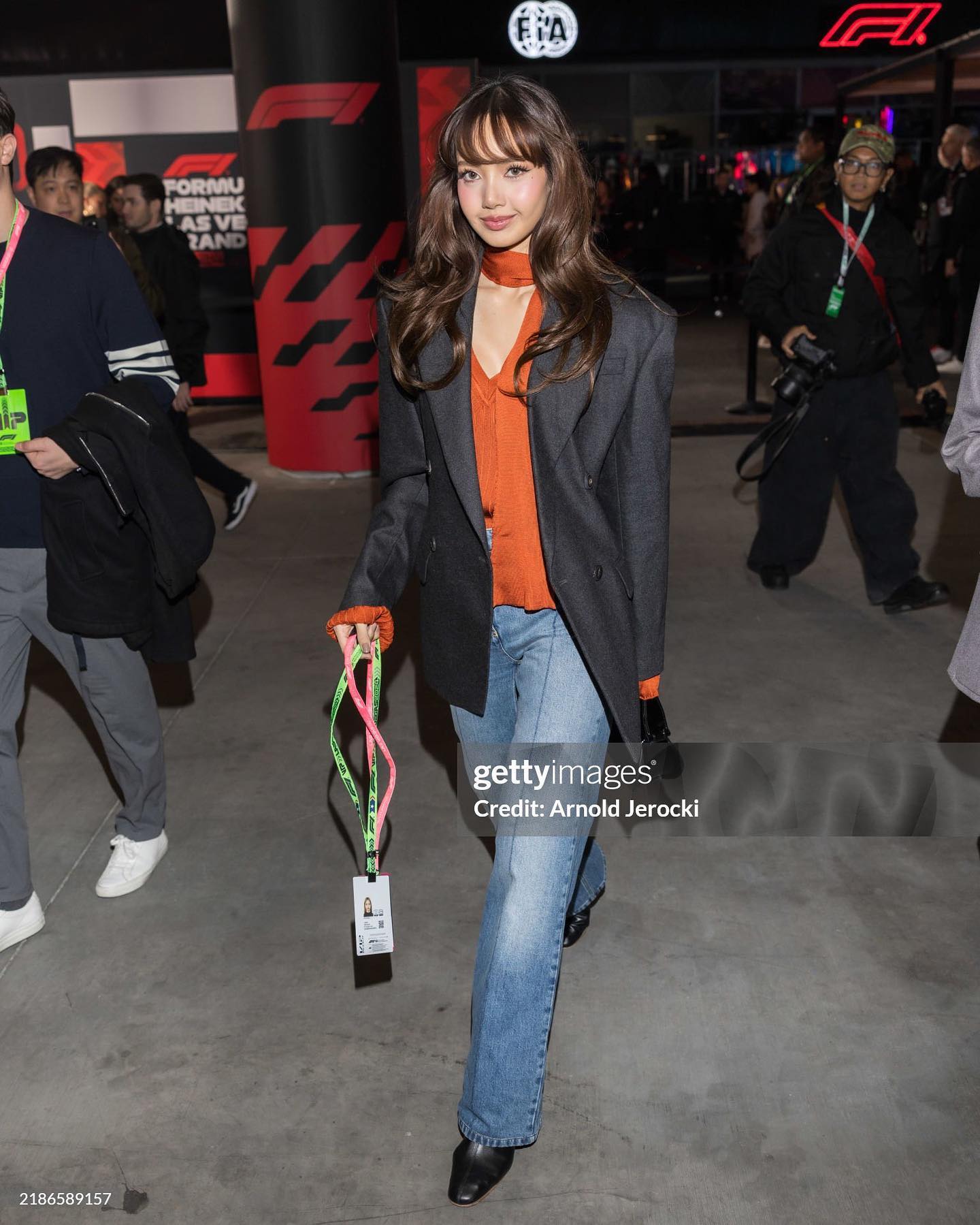 lisa blackpink ferrari