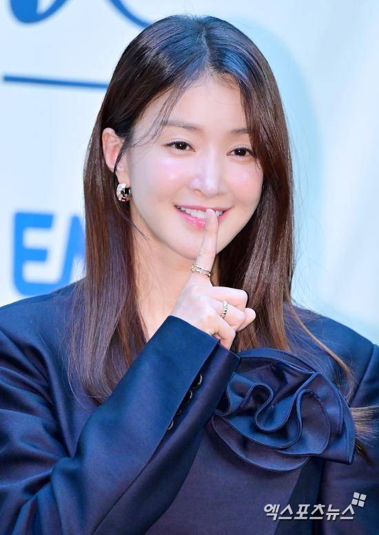 Lee Si-young second pregnancy
