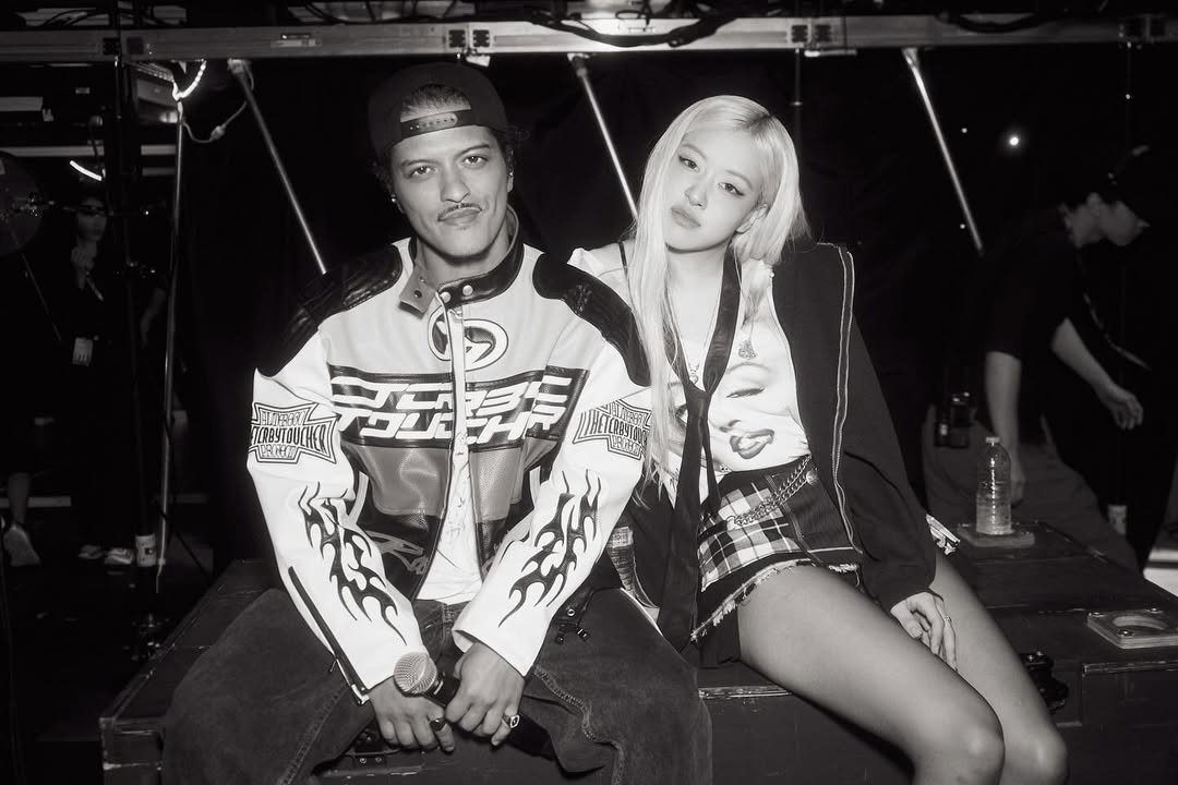 rose-bruno-mars-blackpink-concert-collab-1